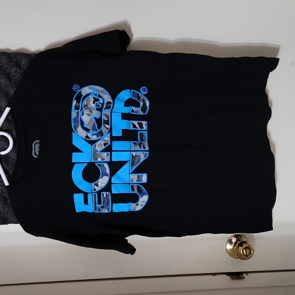 Ecko Unlimited Big Spellout Camo Graphic T Shirt Black And Blue